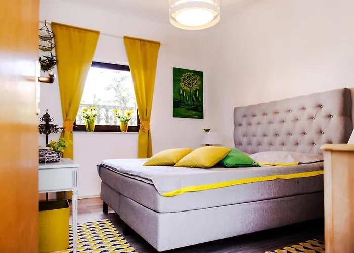 Appartement By The Sea - 15237 *