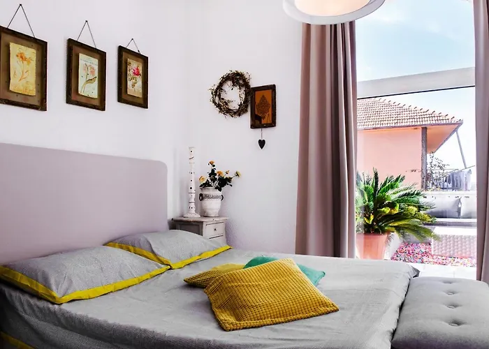 Appartement By The Sea - 15237